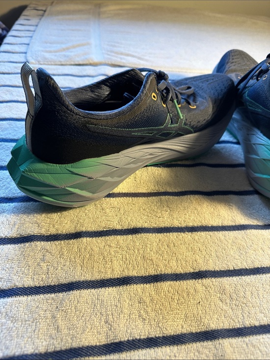 Men\'s Navy Athletic Shoes with Teal Accents main image 6